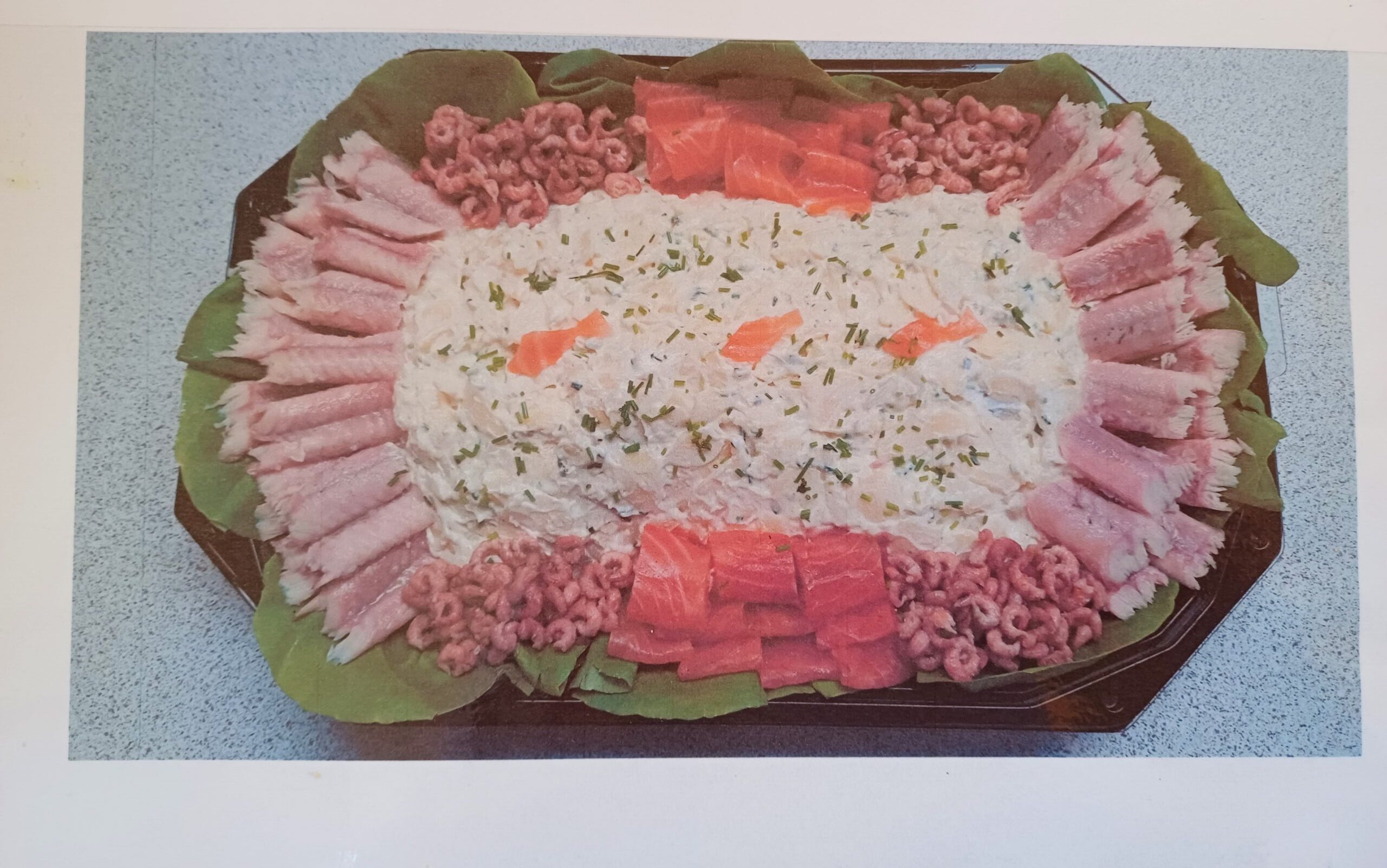 Salades: zalm- garnalen of aardappelsalade